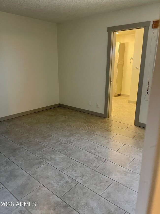 Building Photo - 1238 W Malibu Dr
