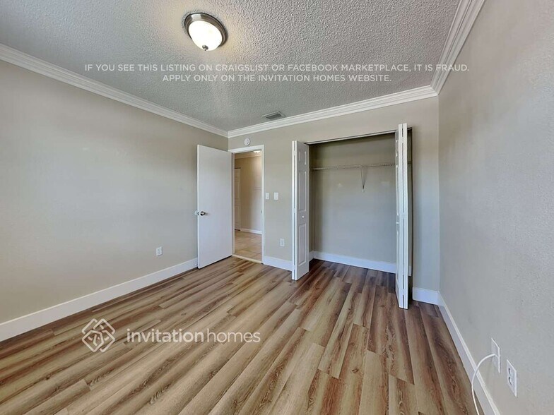 Building Photo - 13701 SW 14th St