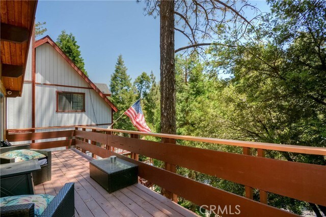 Building Photo - 828 Fern Dr