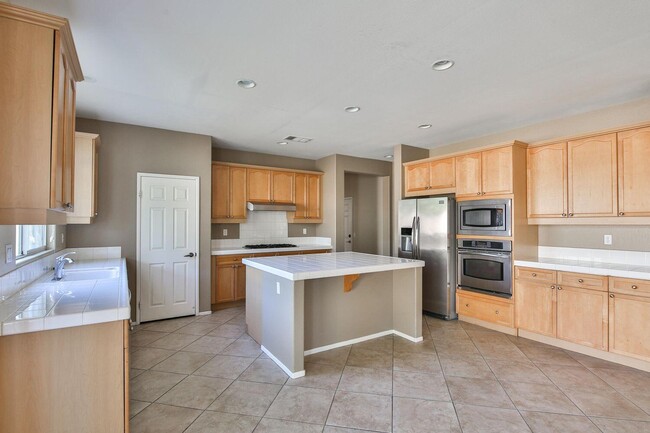Building Photo - 83284 Lightning Rd