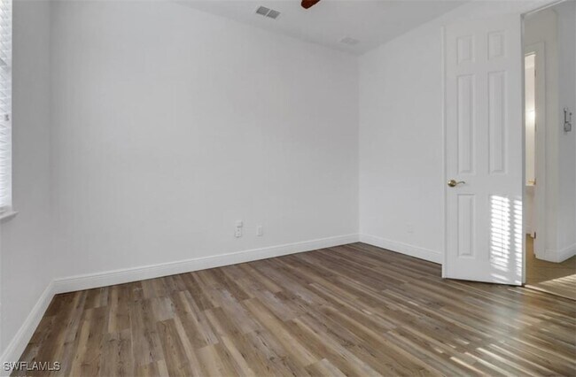Building Photo - 14077 Lavante Ct