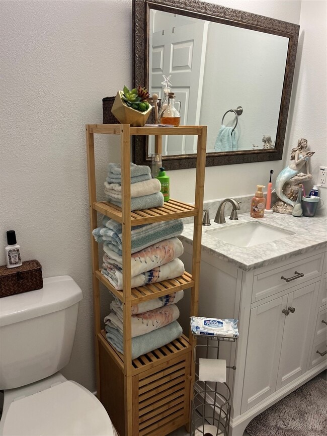 Building Photo - 4810 Pecan Ln