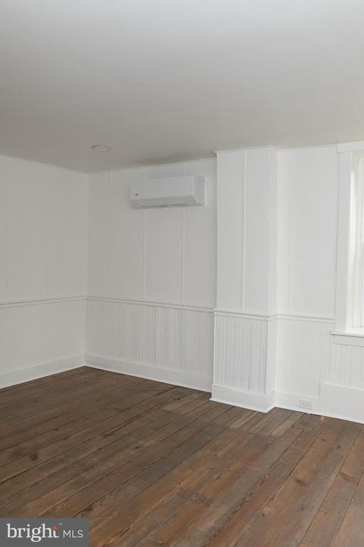 Building Photo - 2928 Lincoln Hwy E