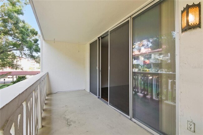 Building Photo - 2630 Pearce Dr