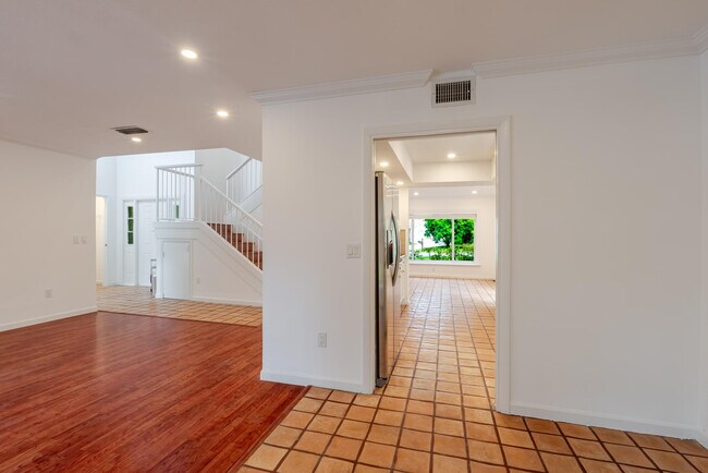 Building Photo - 3069 NW 27th Terrace