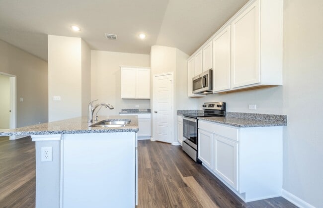 Building Photo - 7106 Emerald Valley