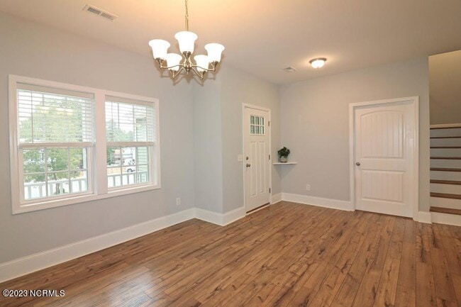 Building Photo - 2 Sawmill Ct