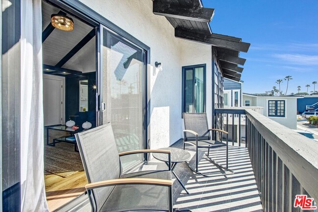 Building Photo - 1083 Montauk Ln