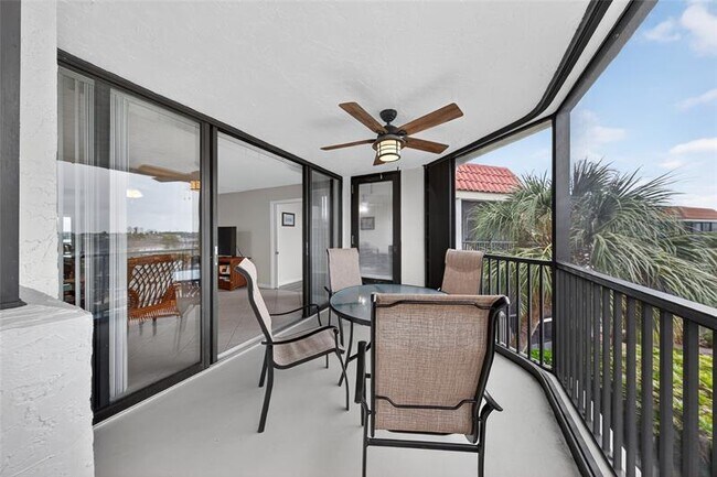 Building Photo - 800 Jeffery St