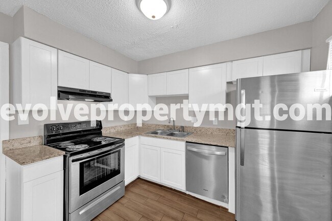 Building Photo - 3455 Pruett Ct