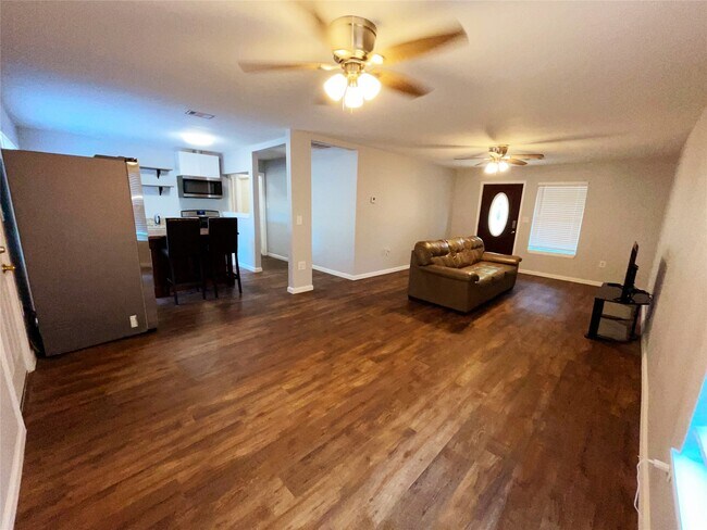 Building Photo - 3627 Keeland St