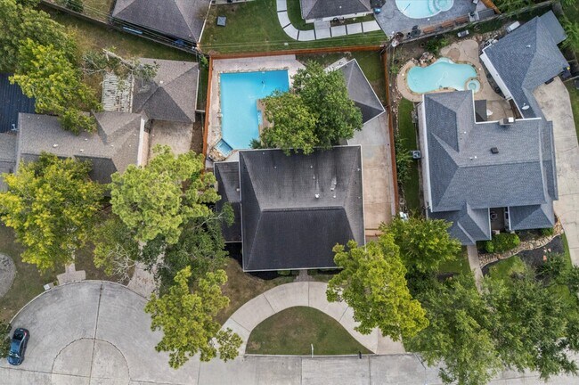 Building Photo - 15807 Crystal Brook Dr