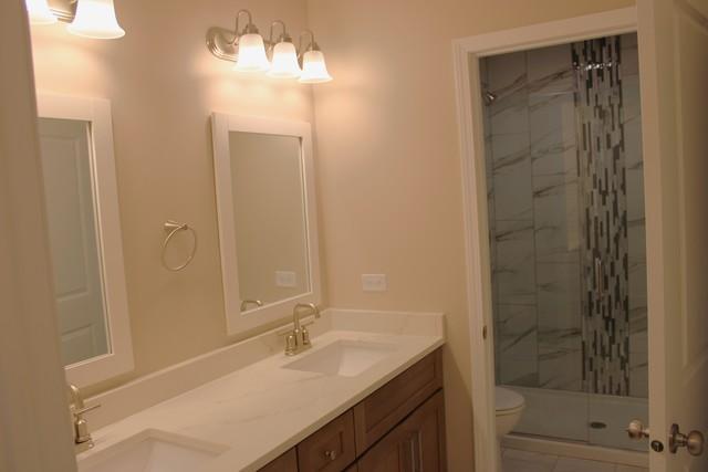 Building Photo - 520 Carriage Ct