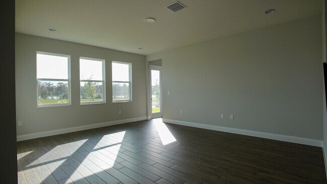 Building Photo - 12182 Eastmoor Dr