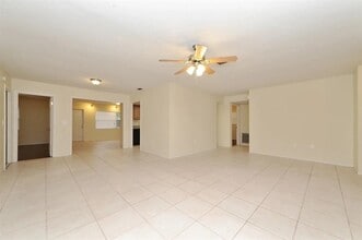 Building Photo - 3617 York Dr W
