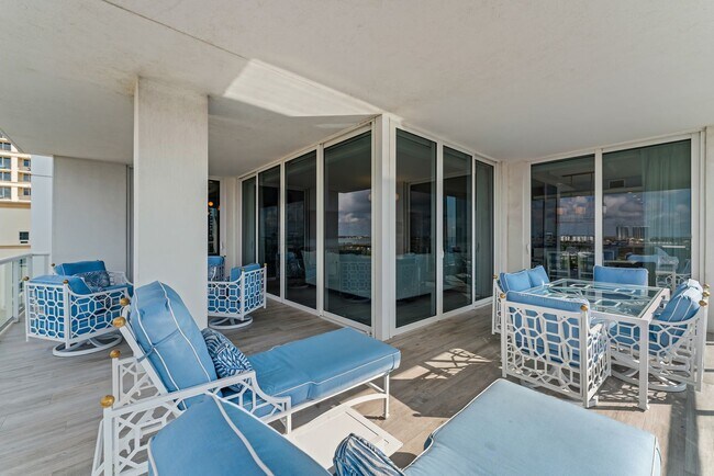 Building Photo - Vistablue Ultra Luxury Oceanfront Condo. 3 bed 3 bath. Singer Island.