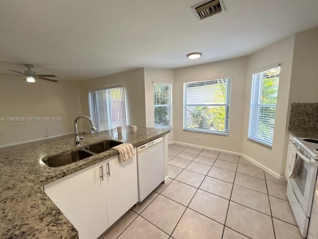 Building Photo - 9204 SW 167th Pl