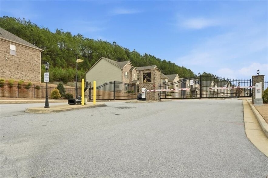 Building Photo - 4830 Elm Leaf Dr