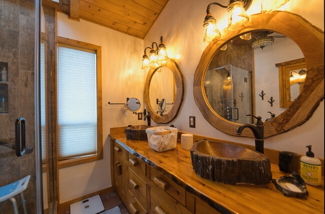 Building Photo - 16717 Quail Pl