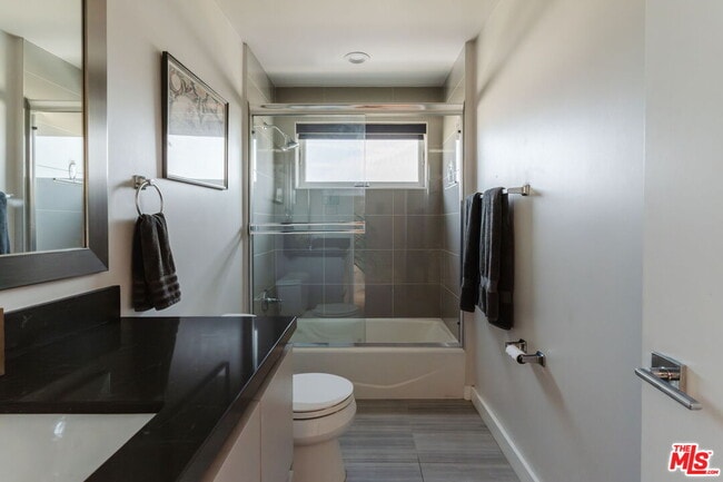 Building Photo - 6072 Pickford St