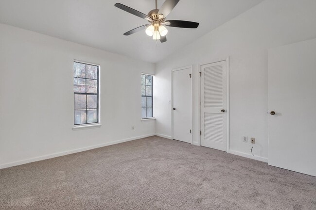 Building Photo - 2313 Hartsfield Way