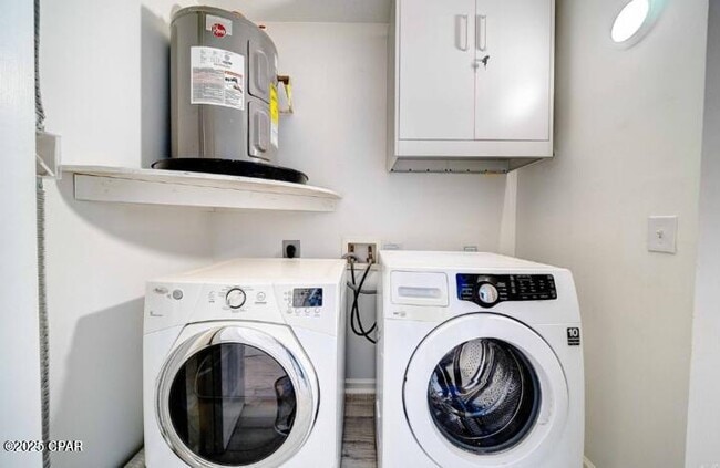 Building Photo - 2621 Lagoon Knoll Dr