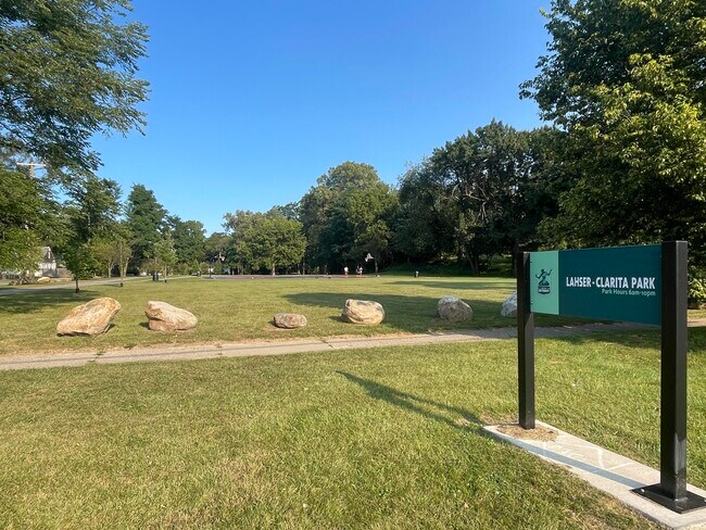 Building Photo - 18943 Greydale Ave