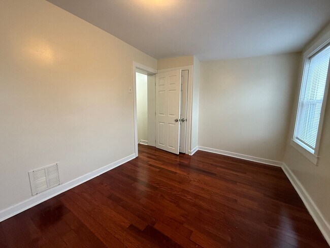 Building Photo - Charming Home in the Heart of Brewerytown