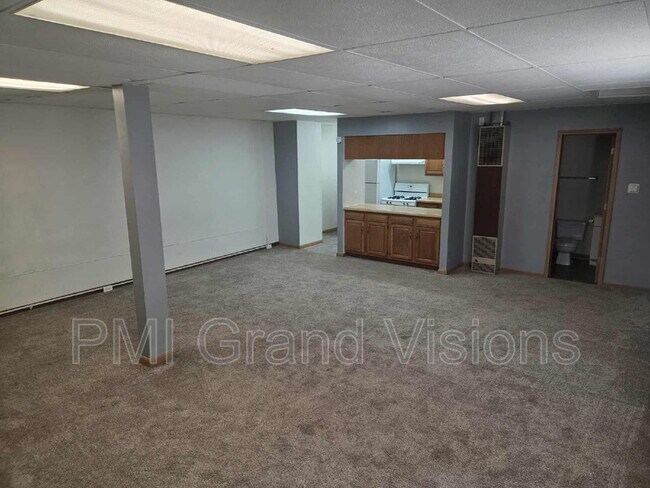 Building Photo - 2 E Jefferson Ave