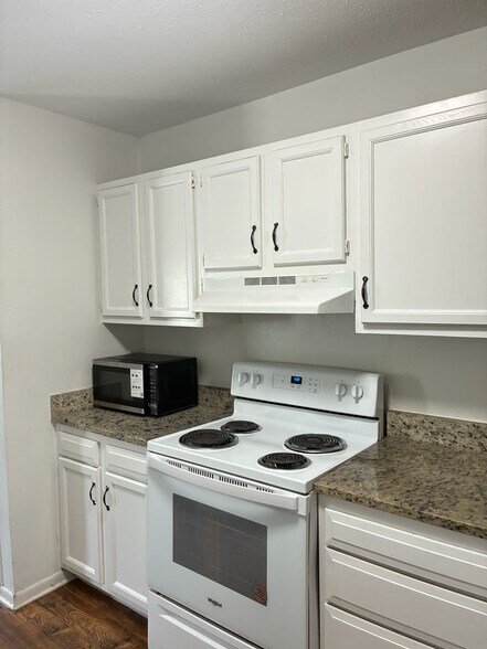 Building Photo - 6269 Woodrun Pl