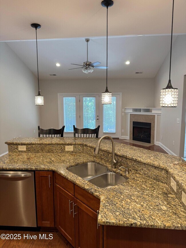 Building Photo - 15 Elk Ridge Ln