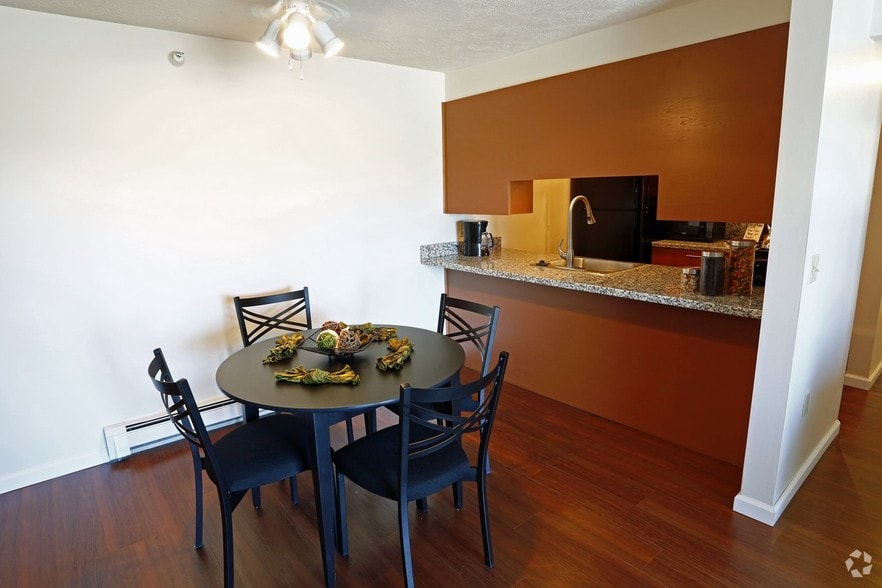 Building Photo - Turrill Estates