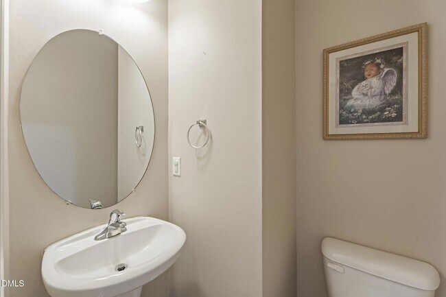 Building Photo - 8819 Orchard Grove Way