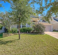 Building Photo - 5009 Holliday Dr