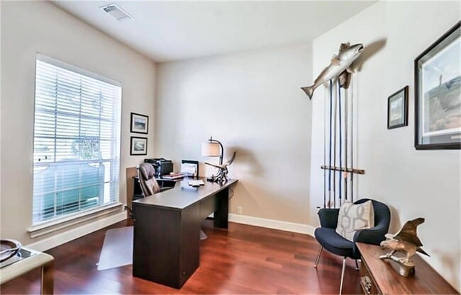 Building Photo - 6519 Canyon Chase Dr