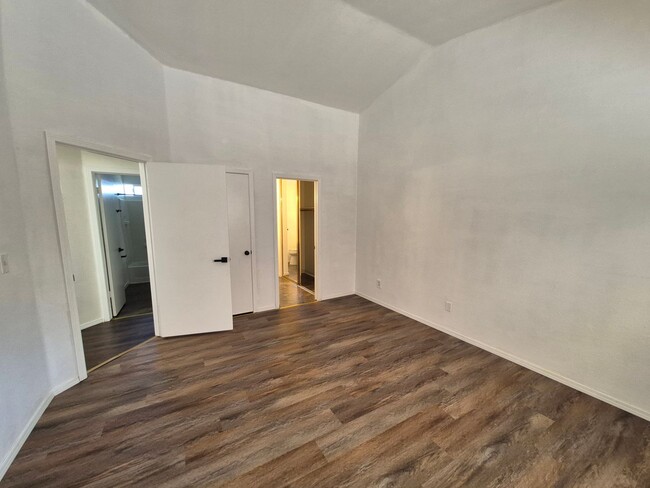 Building Photo - Great 3 Bedroom 2 Bath in Antelope