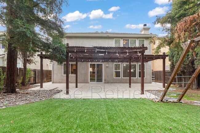 Building Photo - 4244 Lindsey Ln