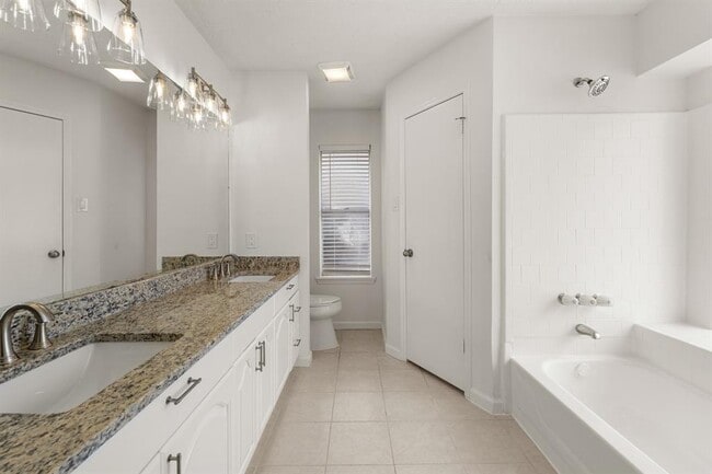 Building Photo - 7019 Yardley Dr