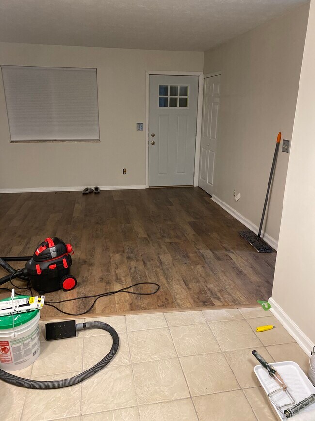 Building Photo - 5167 Goodyear Dr