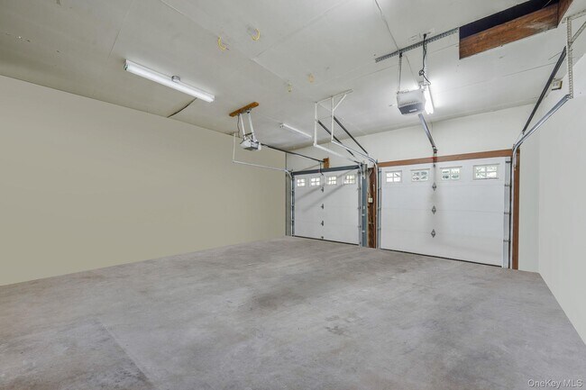 Building Photo - 68 Old Sylvan Lake Rd