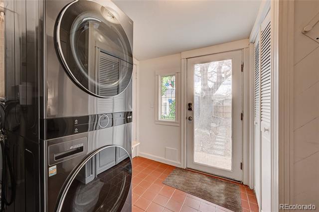 Building Photo - 4563 Winona Ct