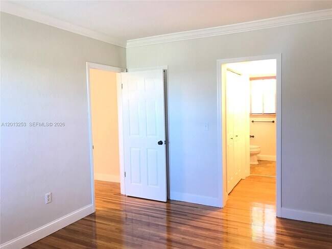 Building Photo - 35 Antilla Ave