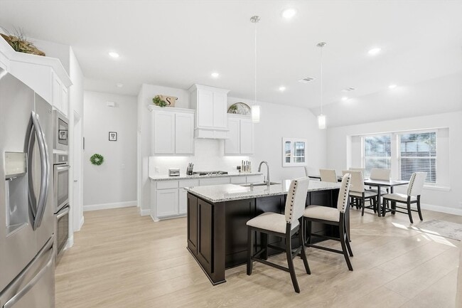 Building Photo - 1125 Cardinal Dr