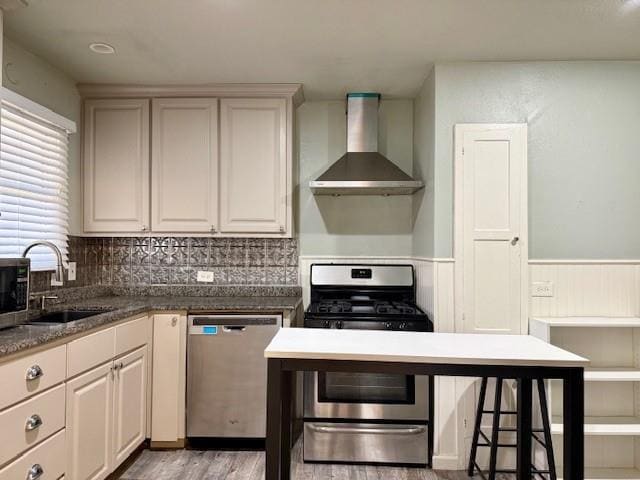 Building Photo - 3259 S University Dr