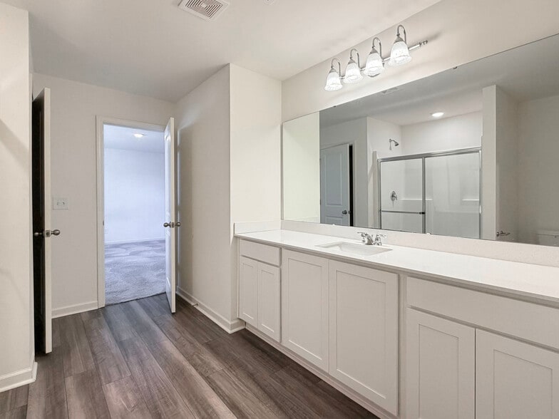 Building Photo - 937 Berkeley Glen Rd