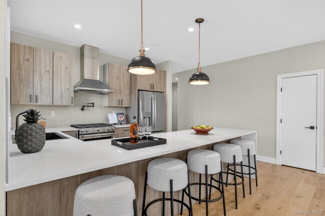 Building Photo - 24 Wildwood Dr