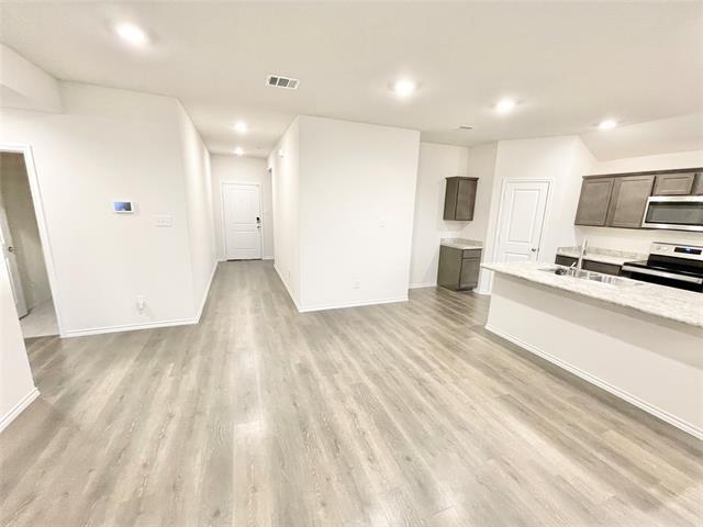 Building Photo - 1125 Silver Maple Ln