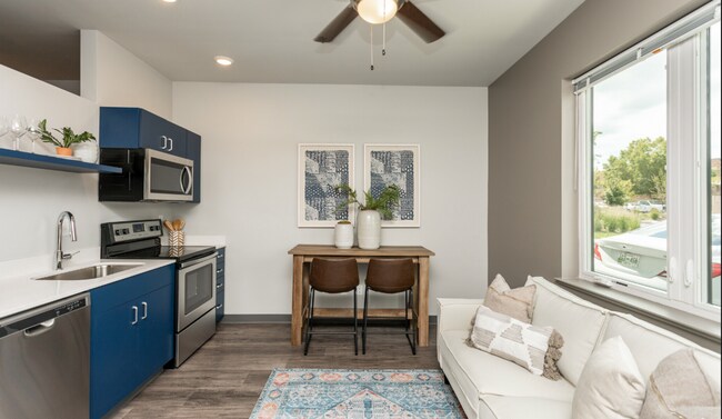 Building Photo - Spacious 1-Bedroom Apartment in Southside,...