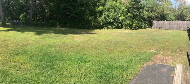 Building Photo - 6 Winsor Ave