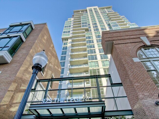 Building Photo - 325 Seventh Ave